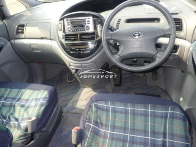 Toyota Estima 2001 thumbnail 4