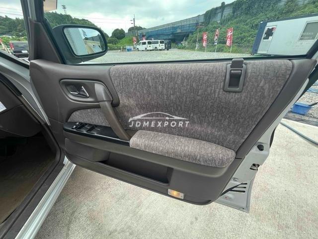 Nissan Cedric 2000 thumbnail 14