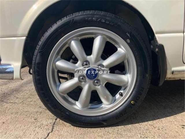 Daihatsu Mira Gino 2000 thumbnail 32