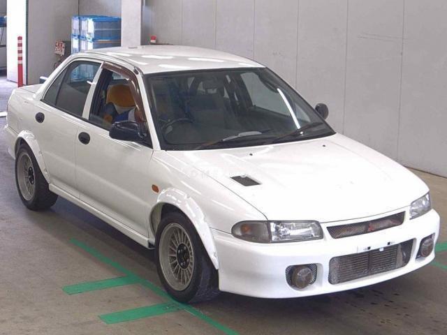Mitsubishi Lancer 1992