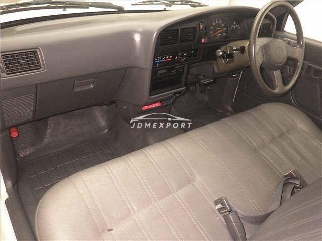 Toyota Hilux 1995 thumbnail 5