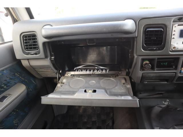 Toyota Land Cruiser Prado 1996 thumbnail 32