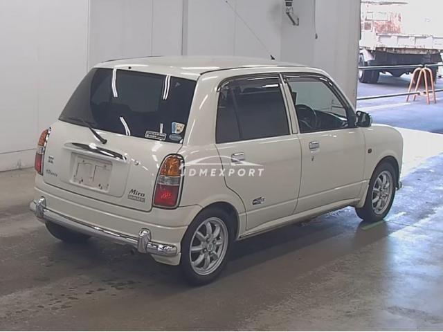 Daihatsu Mira Gino 2001 thumbnail 2