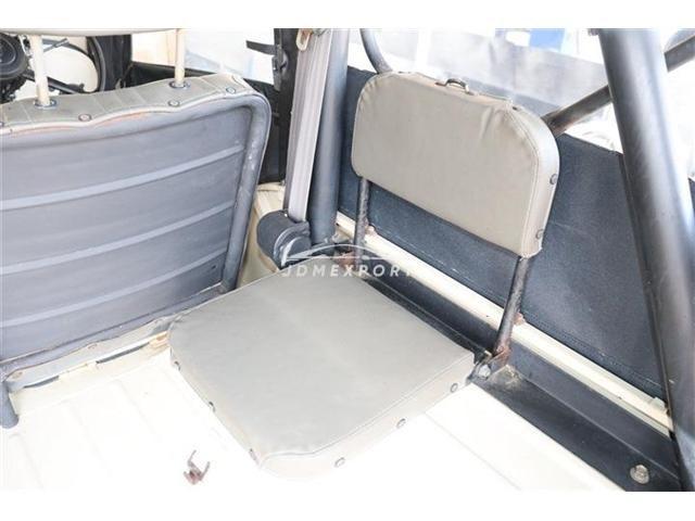 Mitsubishi Jeep 1998 thumbnail 23