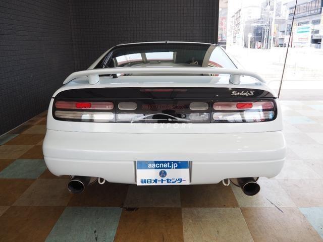 Nissan Fairlady Z 2000 thumbnail 2