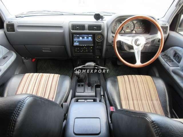 Toyota Land Cruiser Prado 2002 thumbnail 3