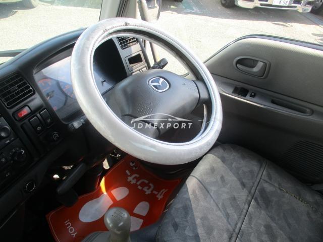 Mazda Titan 2000 thumbnail 9
