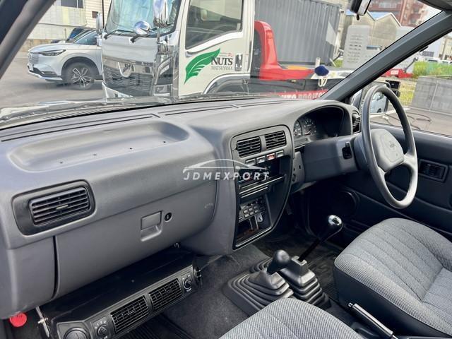 Nissan Datsun Pickup 1994 thumbnail 6