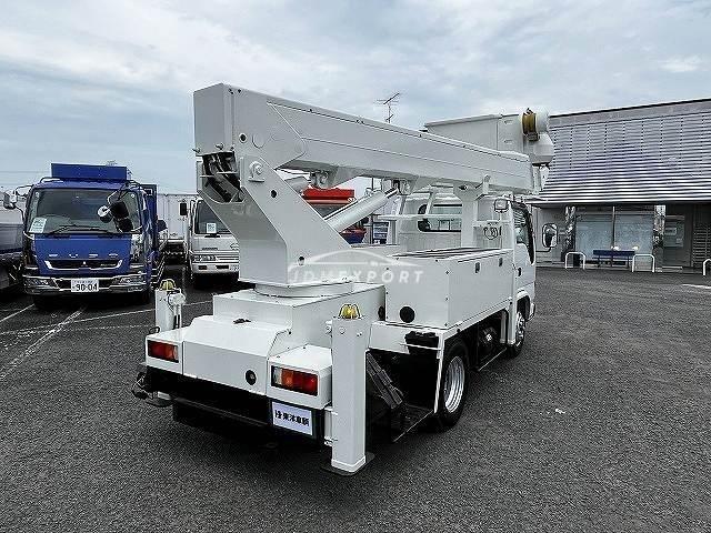 Isuzu Elf Truck 2000 thumbnail 2