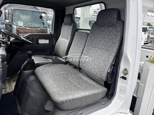 Isuzu Elf Truck 2000 thumbnail 14
