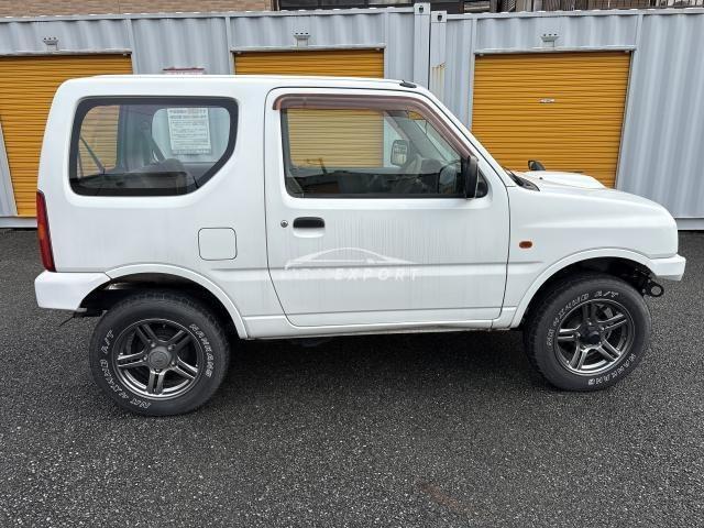 Suzuki Jimny 2001 thumbnail 4