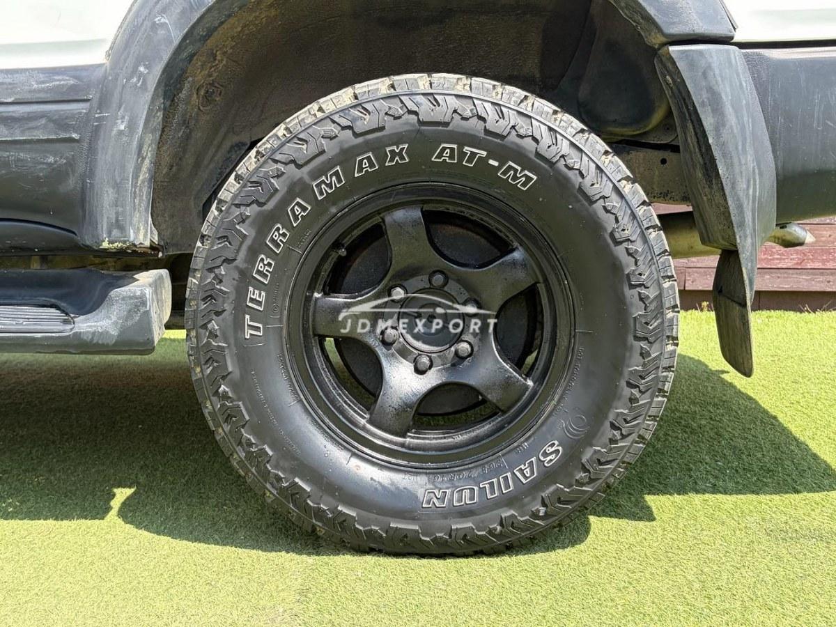 Toyota Hilux Surf 2002 thumbnail 14