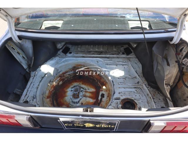 Toyota Carina 1985 thumbnail 9