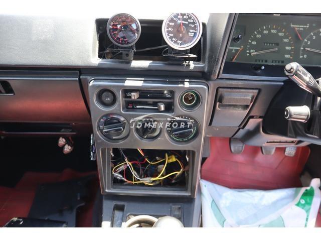 Toyota Carina 1985 thumbnail 31