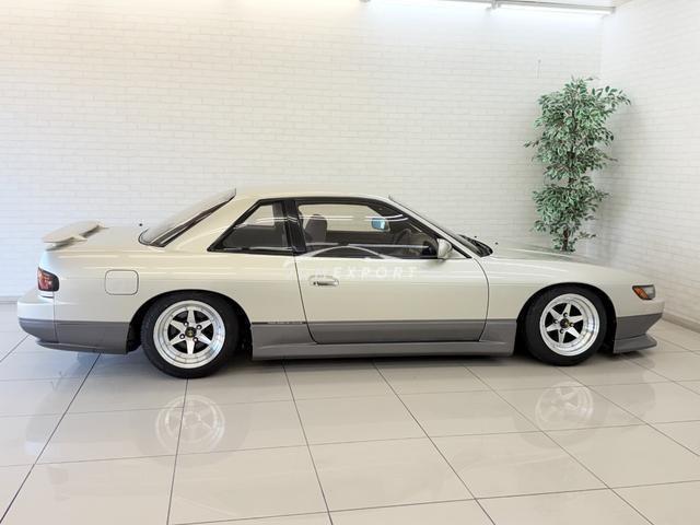 Nissan Silvia 1991 thumbnail 4