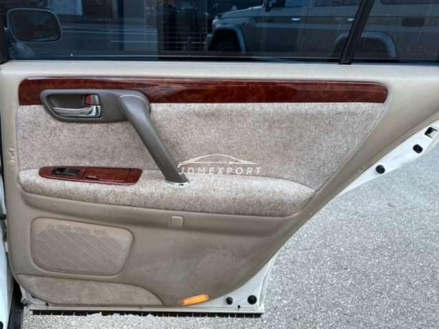 Toyota Crown Majesta 2001 thumbnail 34