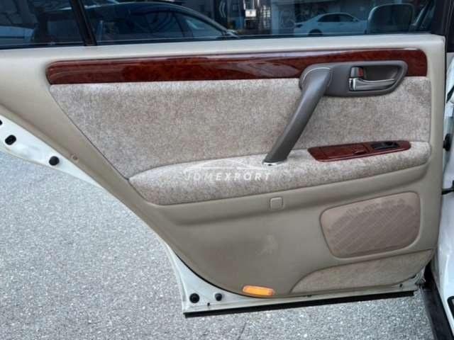 Toyota Crown Majesta 2001 thumbnail 39