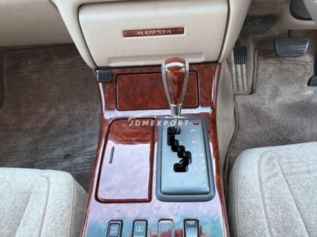 Toyota Crown Majesta 2001 thumbnail 33