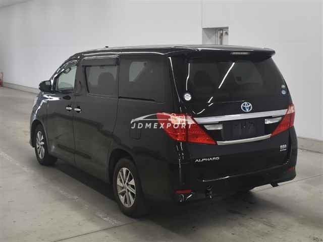 Toyota Alphard thumbnail 2