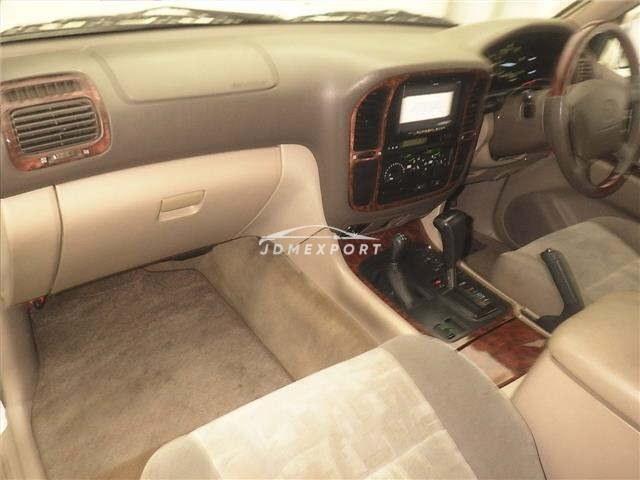Toyota Land Cruiser 1999 thumbnail 5