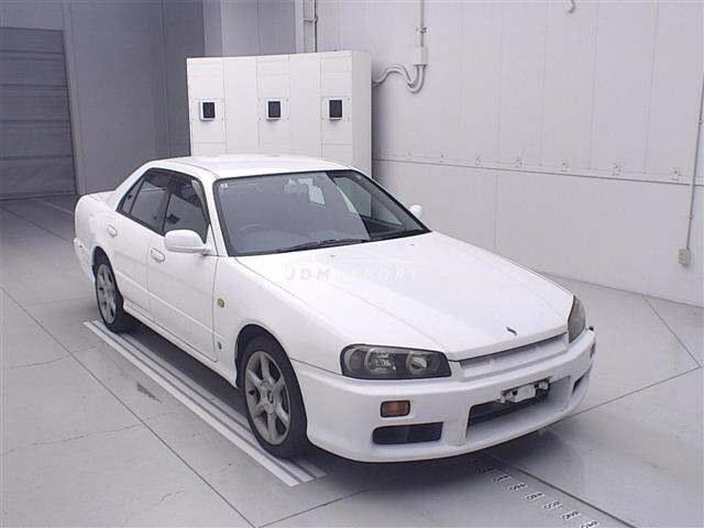 Nissan Skyline 1999