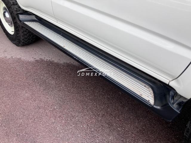Toyota Hilux Surf 2000 thumbnail 14