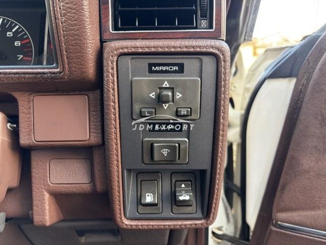 Nissan Gloria Van 1983 thumbnail 28