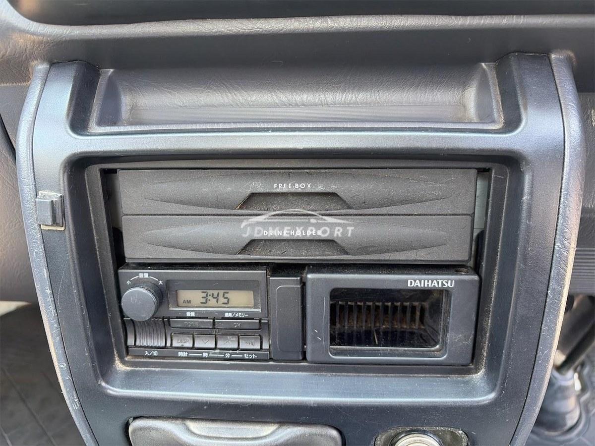 Daihatsu Hijet Truck 1999 thumbnail 6