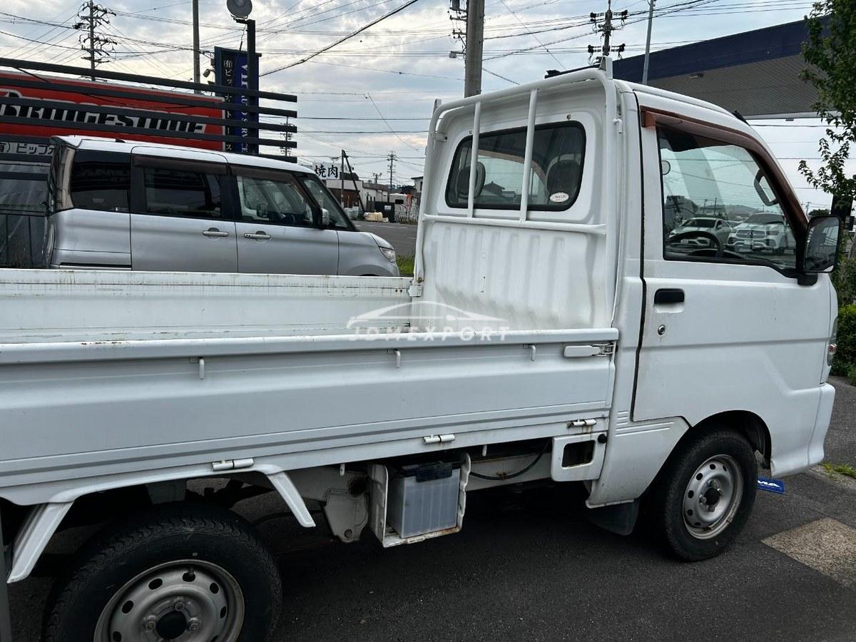 Daihatsu Hijet Truck 2000 thumbnail 4