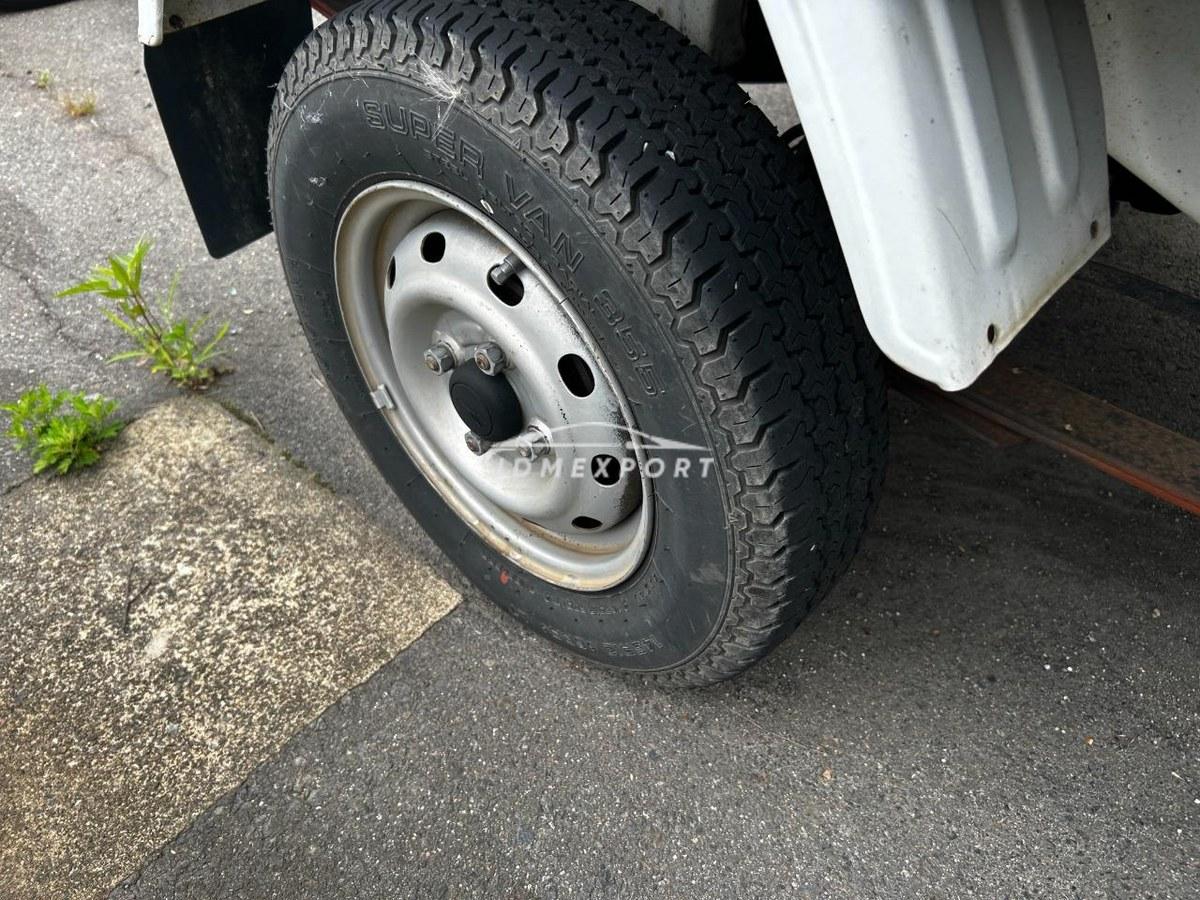Daihatsu Hijet Truck 2000 thumbnail 21