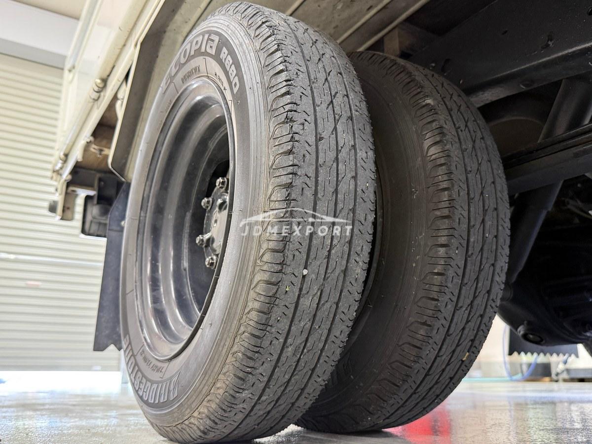 Isuzu Elf Truck 1998 thumbnail 28