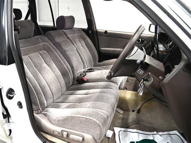 Toyota Crown Station Wagon 1996 thumbnail 4
