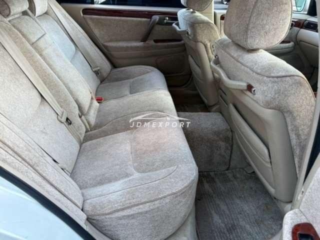 Toyota Crown Majesta 2001 thumbnail 12