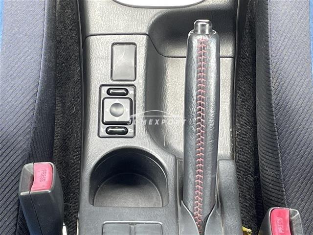 Subaru Impreza 2000 thumbnail 10