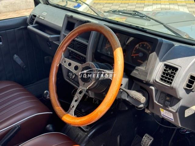 Suzuki Jimny 1990 thumbnail 3
