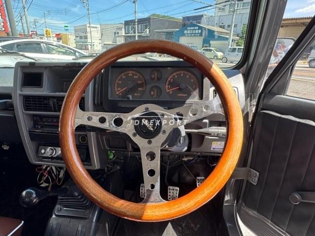 Suzuki Jimny 1990 thumbnail 12