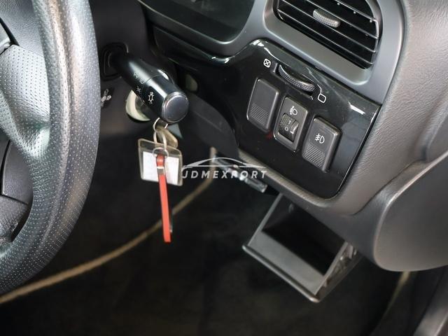 Subaru Legacy B4 2001 thumbnail 9