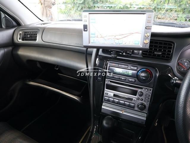 Subaru Legacy B4 2001 thumbnail 21