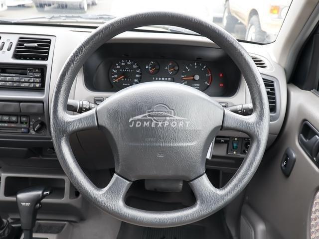 Nissan Mistral 1996 thumbnail 21