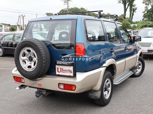 Nissan Mistral 1996 thumbnail 29