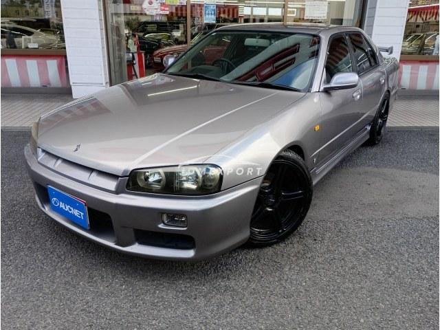 Nissan Skyline 2000