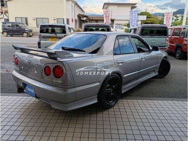 Nissan Skyline 2000 thumbnail 2