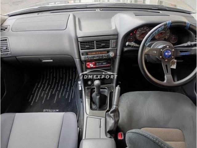 Nissan Skyline 2000 thumbnail 3