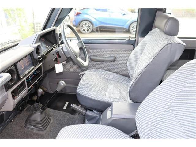 Toyota Land Cruiser 1992 thumbnail 2