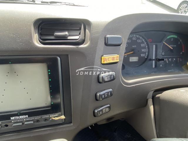 Mitsubishi Fuso Rosa Bus 2000 thumbnail 18