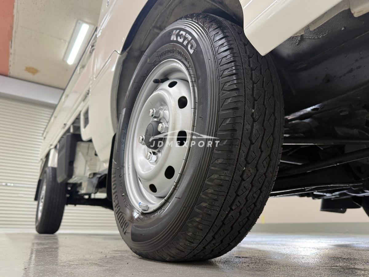 Daihatsu Hijet Truck 2000 thumbnail 19