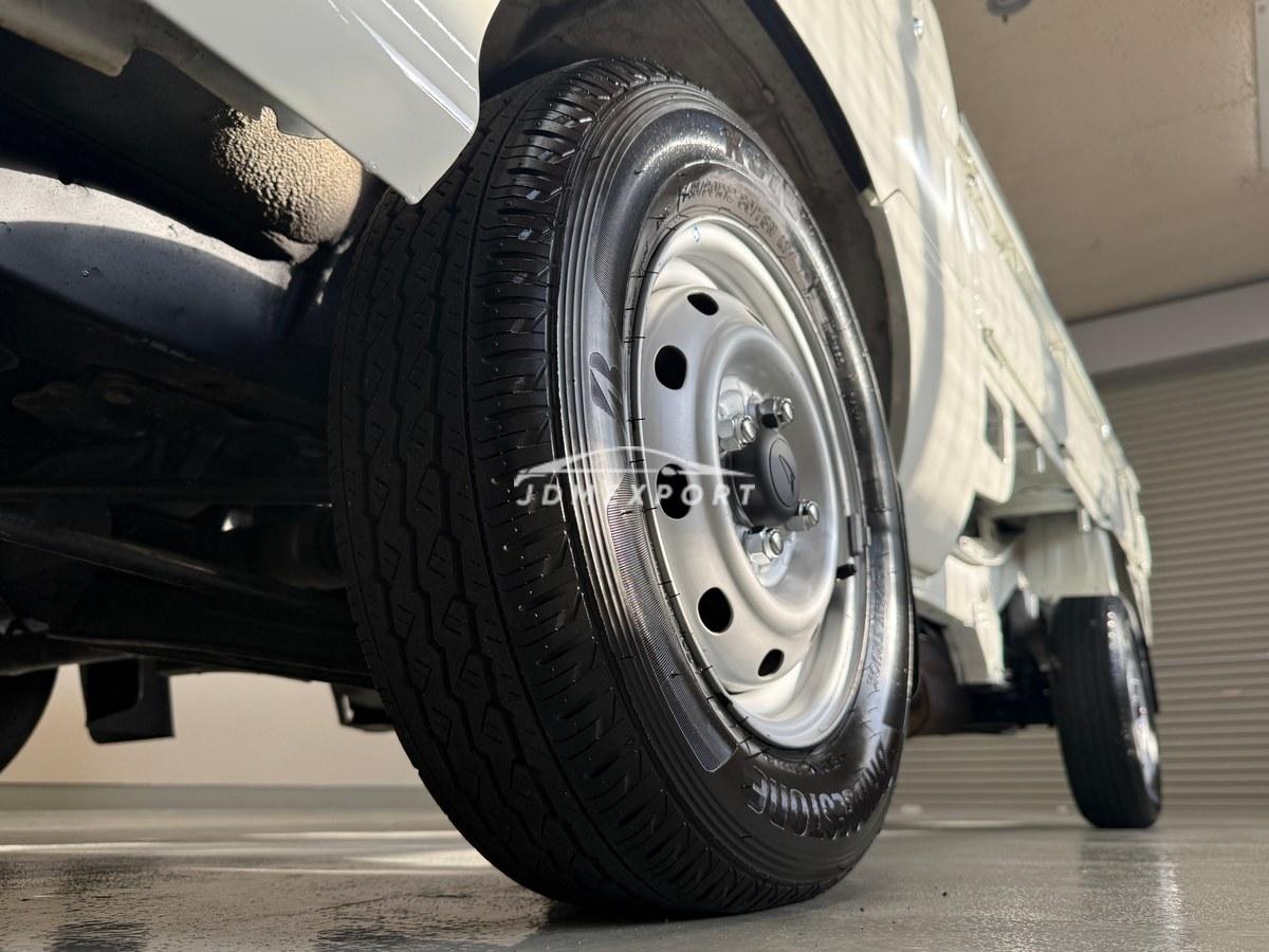 Daihatsu Hijet Truck 2000 thumbnail 21