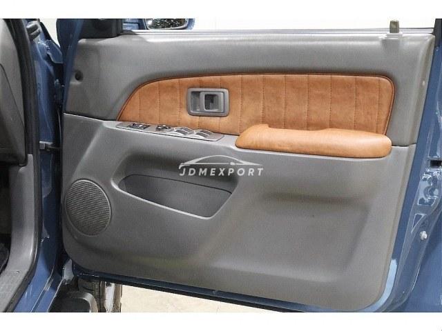 Toyota Hilux Surf 2002 thumbnail 16