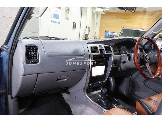 Toyota Hilux Surf 2002 thumbnail 2