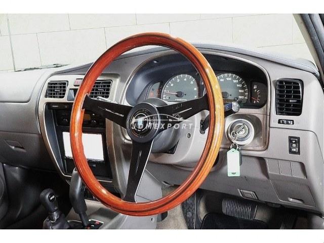 Toyota Hilux Surf 2002 thumbnail 5